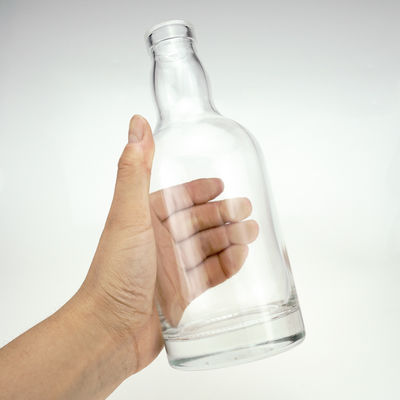 Προσαρμοσμένο σχήμα λογότυπου Κλείδωμα 750ml κενό μοναδικό γυάλινο μπουκάλι για ποτό με καπάκι
