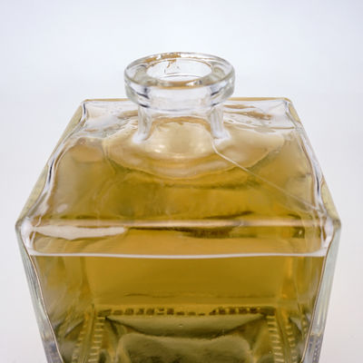 Κραβήματα Custom 750ml τετραγωνικό γυάλινο μπουκάλι για φρούτα κρασί ουίσκι βότκα μπράντυ ρούμι τζιν