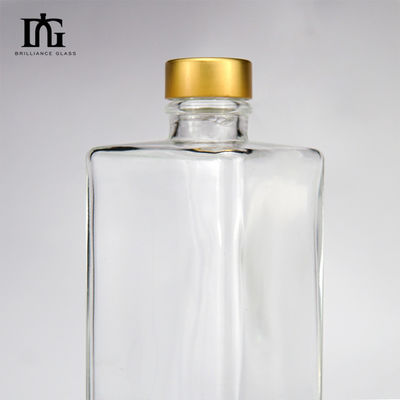 750 ml διαφανής γυάλινη φιάλη βότκας τετραγωνικού σχήματος με αποδεκτό λογότυπο πελάτη
