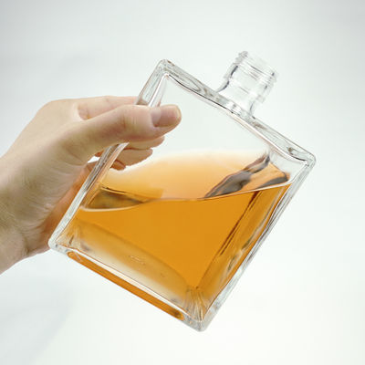 OEM/ODM Αποδεκτό Προσαρμοσμένο τετράγωνο 750ml γυάλινο μπουκάλι για ουίσκι Βότκα Μπράντυ Ρουμ Τζιν