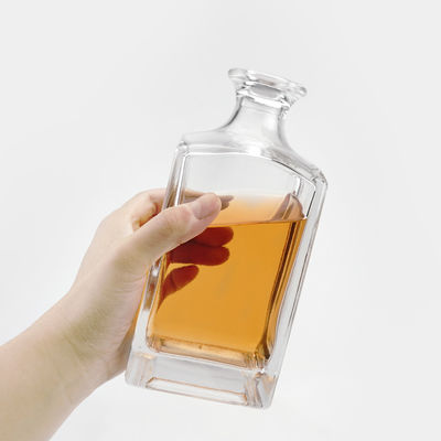 Τύπος καπάκις Στροφή από φελλό και τα δύο 750 ml τετραγωνικό σχήμα γυαλί τζιν μπουκάλι ουίσκι ποτό για φαρμακείο