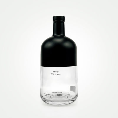 OEM/ODM Δικαιούται μισοδιαφανές και μαύρο 750 ml μπουκάλι τζιν με φελλό