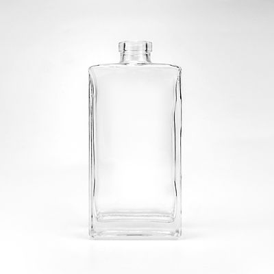 500 ml προσαρμοσμένο τετράγωνο γυάλινο μπουκάλι για τζιν ουίσκι βότκα μπράντυ φελλός και καπάκι βίδας
