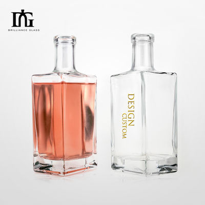 500 ml 700 ml 750 ml Προσαρμοσμένο πάχος κάτω τετράγωνο γυάλινο μπουκάλι για οινοπνεύματα και ποτά