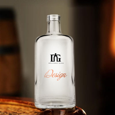 700 ml τετραγωνικά γυάλινα μπουκάλια μπράντι με σαφές σχεδιασμό και αποδεκτό λογότυπο του πελάτη