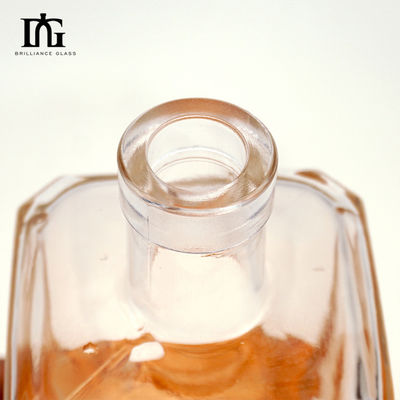 Υλικό σώματος Γυαλί 500ml 750ml τετραγωνικό σχήμα κενό μπουκάλι κρασιού για ουίσκι Βότκα ρούμι