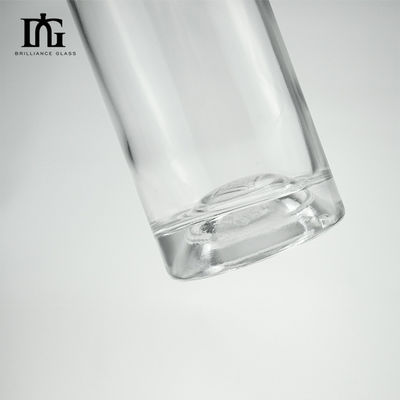 Επιφάνεια χαρακτικής 700 ml Στρογγυλό σχήμα πλατύ στόματος γυάλινο μπουκάλι για καθαρό ουίσκι βότκα