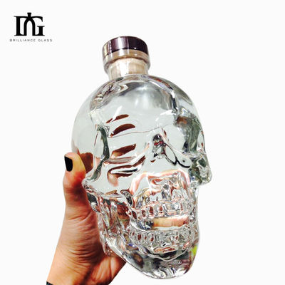 Προσαρμοσμένο μπουκάλι 500ml/750ml με κρανίο Αποδεκτό Λογότυπο πελάτη με καπάκι από φελλό τύπου