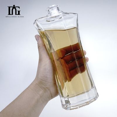 Ουίσκι Βότκα γυάλινο μπουκάλι 500ml 750ml με εξατομικευμένο μοναδικό σχήμα και τύπου καπάκις από φελλό
