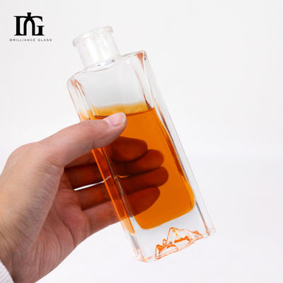 Υλικό γυάλινο κολάρο 700ml 750ml Διαυγές Μπράντυ Ρουμ Ουίσκι Τζιν Βότκα μπουκάλι με φελλό