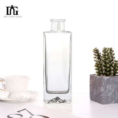 Υλικό γυάλινο κολάρο 700ml 750ml Διαυγές Μπράντυ Ρουμ Ουίσκι Τζιν Βότκα μπουκάλι με φελλό