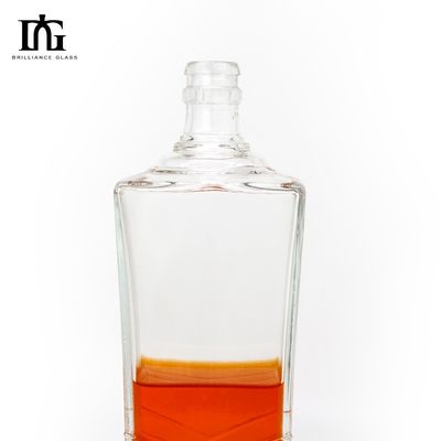 Προσαρμοσμένο φιαλίδιο κρασιού 700 ml από καθαρό γυαλί για οινοπνευματώδη ποτά Βιομηχανική χωρητικότητα 700 ml