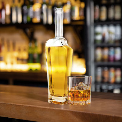 375ml 500ml 700ml μοναδικό σχεδιασμό βότκα τζιν ουίσκι οινοπνεύματα γυάλινο μπουκάλι με φελλό