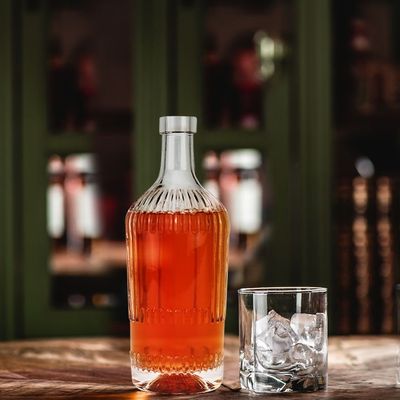 700 ml/750 ml/1000 ml Διαυγές γυάλινο στρογγυλό κενό μπουκάλι κρασιού και ρούμι με τύπου σφραγίσματος από φελλό