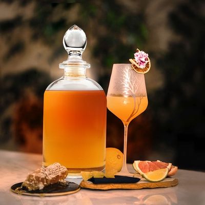 500 ml σαφές γυάλινο φρούτο κρασί μπουκάλι οινοπνεύματος με κούρκο χαραγμένη επιφάνεια χειρισμού