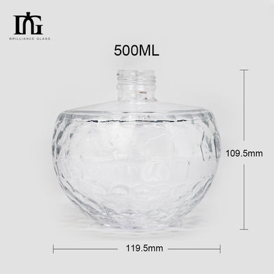 Μοναδικό σχεδιασμό 700ml διαυγές γυάλινο μπουκάλι με μοναδικό σχήμα κρανίου και χαραγμένο φελλό