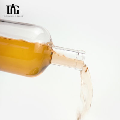 Υλικό κολάρου Γυαλί 500ml/700ml Στρογγυλό σχήμα Κενά μπουκάλια με φελλό