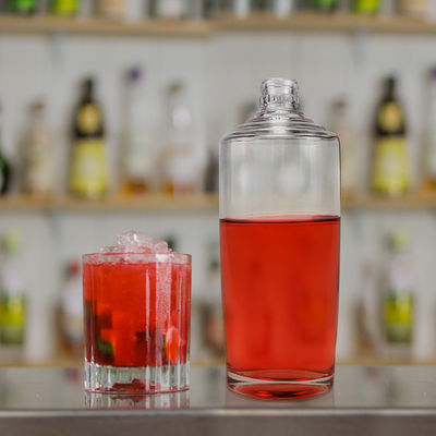 650 ml γυάλινο μπουκάλι ποτού Βότκα μπουκάλι τζιν με φελλό για τη γεύση σας υλικό σώματος γυαλί
