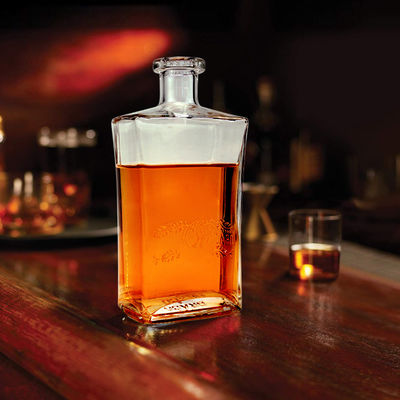 Μπουκάλι βότκα με φελλό 700ml 750ml 1000ml Δικαιούμενο το λογότυπο του πελάτη