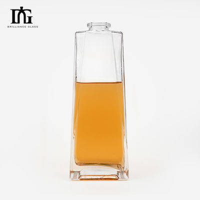 Προσαρμοσμένο μοναδικό σχεδιασμό 500ml μπουκάλι χαραγμένο τρίγωνο τεκίλα γυάλινο μπουκάλι με καπάκι