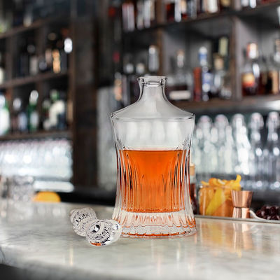 Προσαρμοσμένο λογότυπο 700 ml μπουκάλι whisky bourbon gin με φανταχτερό σχεδιασμό γυάλινης φιάλης κρασιού