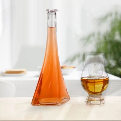 Εκτύπωση χειρισμός ψεκασμός 700 ml 500 ml τετραγωνικό γυάλινο μπουκάλι για ουίσκι βότκα οινόπνευμα