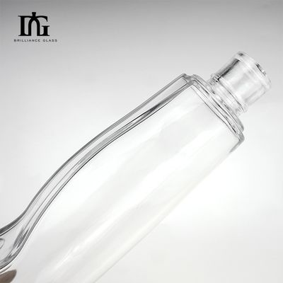 Αποδεκτό λογότυπο πελάτη γυάλινο μπουκάλι για ποτά βότκα τεκίλα τζιν σφραγισμένο φελλό καπάκι