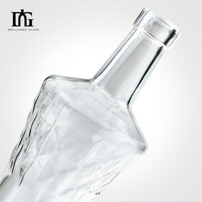 Καθαρό κενό μπράντι ουίσκι ρούμι τζιν ποτό κρασί γυαλί μπουκάλια με φελλό
