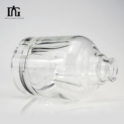 25OZ στρογγυλό μπουκάλι αλκοολούχων ποτών με ευθεία σχεδίαση πίνακα και ένα δάχτυλο χειριστή πιστόλι λαβή από γυαλί
